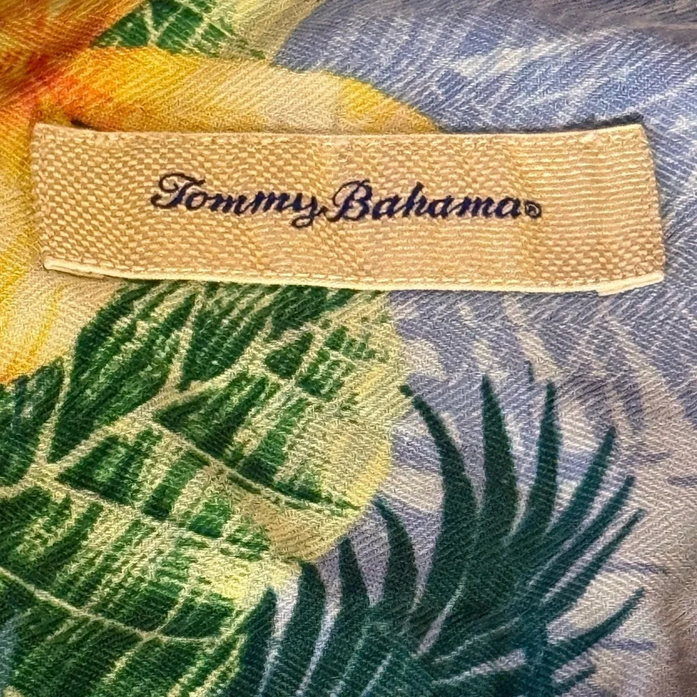 Tommy Bahama Silk Shadows in Paradise‎ Island Zone Camp Hawaiian Shirt XL